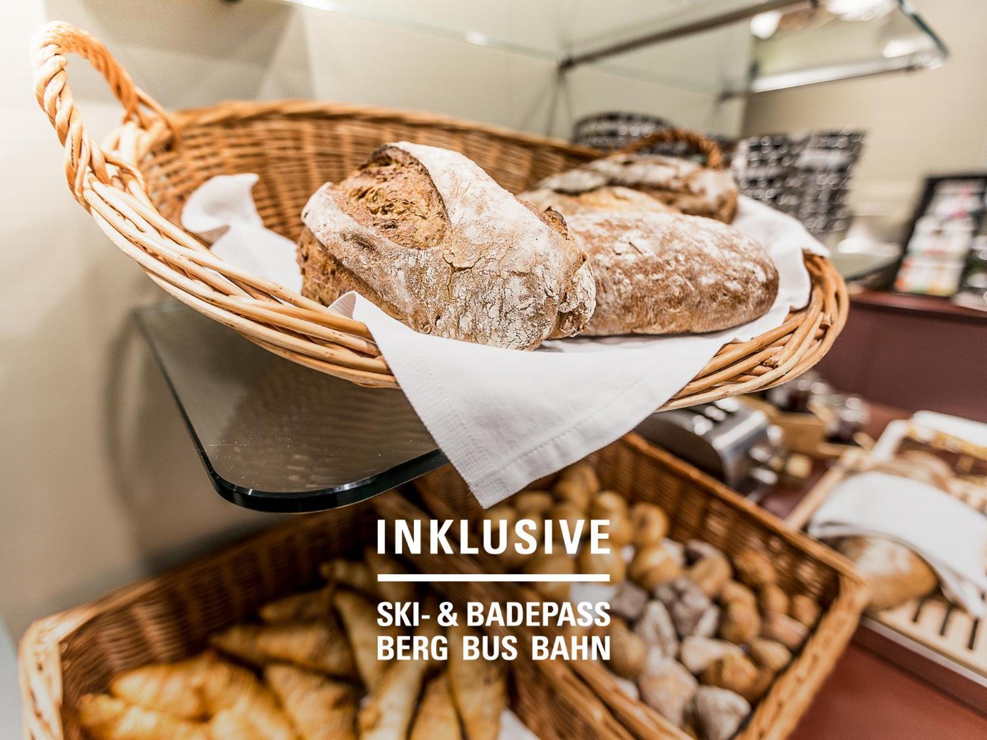 Badehotel Belvair 스쿠올 외부 사진